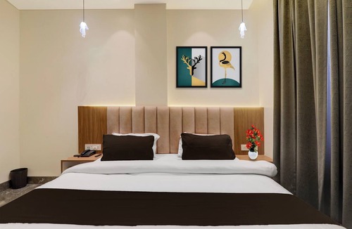 Gorakhpur Hotel | Collection O B.R. AmbedkarParkTaramandal