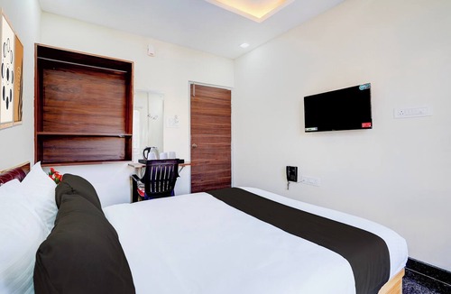 Whitefield Hotel | Collection O Kadugodi Tree Park