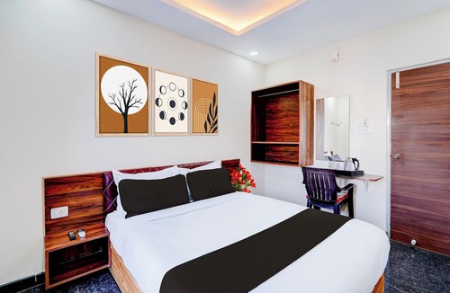 Whitefield Hotel | Collection O Kadugodi Tree Park