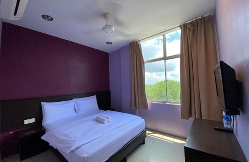 Bandar Baru Salak Tinggi Hotel | Collection O KLIA Formerly Bary Inn