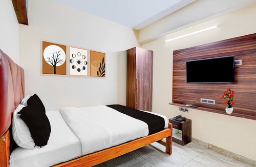 Vellore Hotel | Collection O Vellore Near CMC Hospital