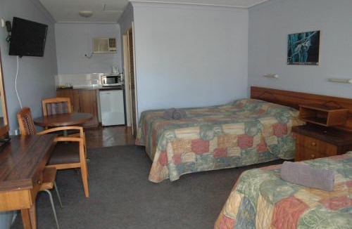 Collie Hotel | Collie Motel