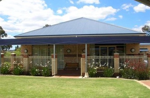 Collie Hotel | Collie Ridge Resort