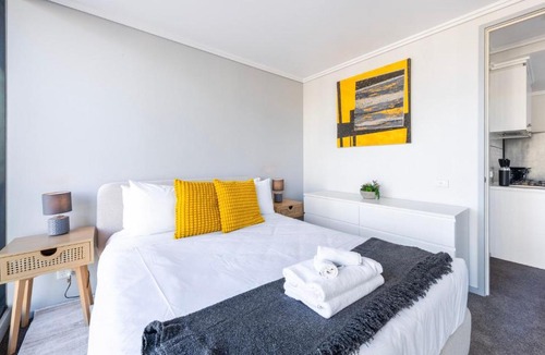 South Melbourne Apartment | Colourful Comfort 1BR w Pool Gym & Reformer