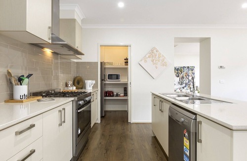 Lara Apartment | Comfort and Space in Lara’s Family Friendly Home