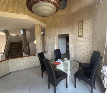 Kardinya House | Comfort Home For You G floor
