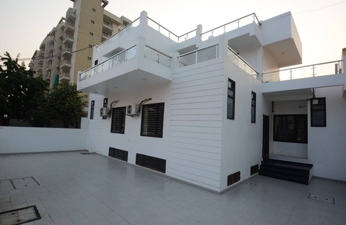 Faridabad House | Comfort Stay