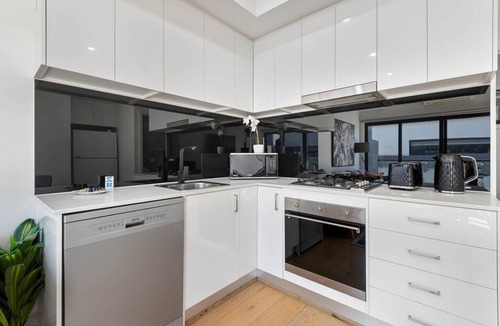 Saint Kilda South Apartment | Comfortable 2BR Retreat with Balcony & Parking