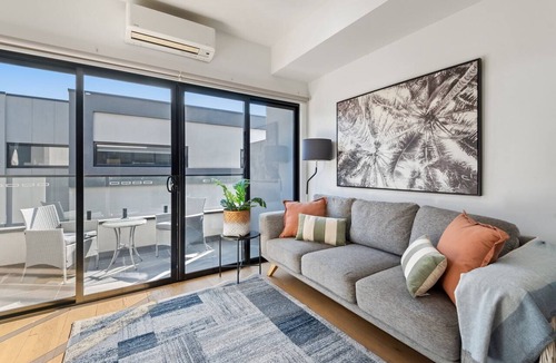 Saint Kilda South Apartment | Comfortable 2BR Retreat with Balcony & Parking