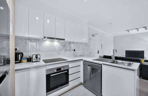 Rockingham Apartment | Comfortable 2BR Stay in Rockingham