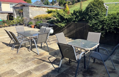 St Leonards House | Comfortable 3 Bedroom Home with all the facilities to accommodate 6 people.