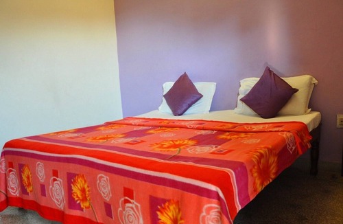 Rishikesh Cottage | Comfortable AC Rooms Near the Ganga