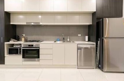 Merrylands Apartment | Comfortable apartment, near Parramatta CBD!