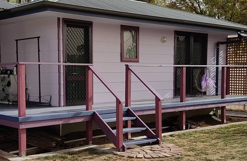 Mount Barker House | Comfortable family/couples/business stay house in a quiet central location.