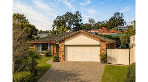 Bethania House | Comfortable Family Home Bethania 4B