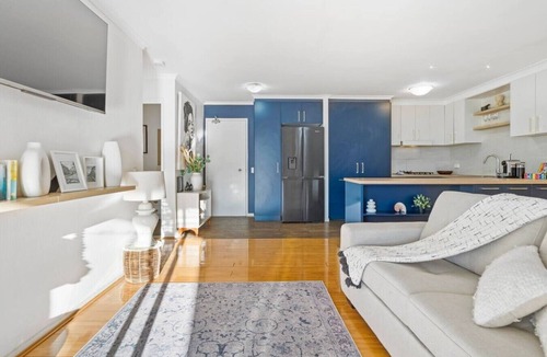 Fortitude Valley Apartment | Comfortable Stay in Vibrant Valley District
