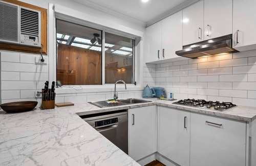 Hoppers Crossing House | Comfortable Stay in Hoppers Crossing