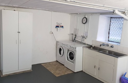 Fremantle Apartment | Comfortable studio ideal for couples or single travellers
