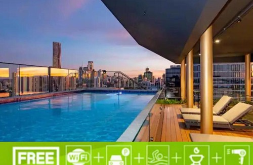 Fortitude Valley Apartment | Comfy 1 Bedroom Apartment with WiFi and Parking
