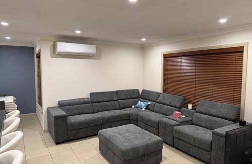 Central Mudgee House | Comfy and relaxing cottage stay “Rest Easy Mudgee”