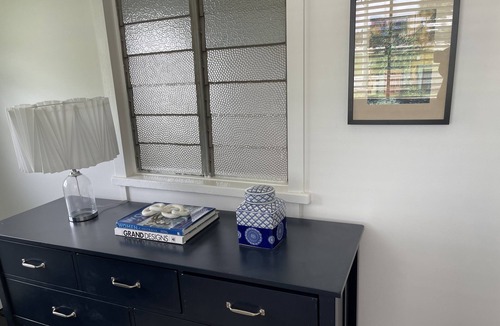 Nundah Cottage | Comfy Queenslander Cottage