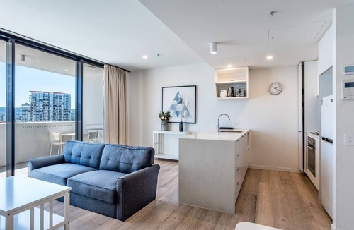 South Brisbane Apartment | Comfy Two Bedroom Apartment in South Brisbane