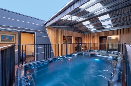 Coles Bay House | Containment Accommodation