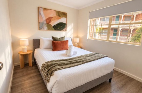Manuka House | Contemporary 2BR Apt in Kingston
