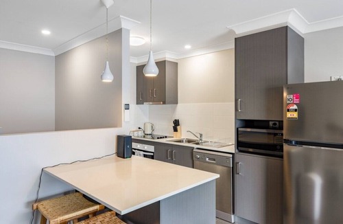 Newtown Apartment | Contemporary & Convenient - City Fringe Townhouse!