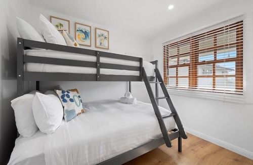 The Junction House | Contemporary Merewether Guesthouse
