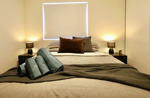 Midland Apartment | Contempory Comforts Midland
