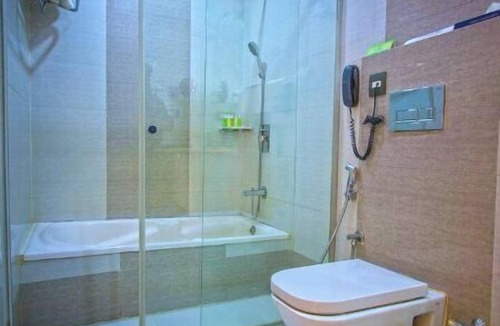 Suntikoppa Resort | Contour Backwaters Resort - A/c Deluxe Suite