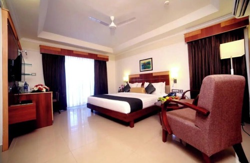Suntikoppa Resort | Contour Backwaters Resort - A/c Deluxe Suite