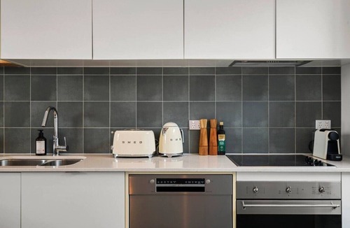 Collingwood Villa | Converted Warehouse Townhouse