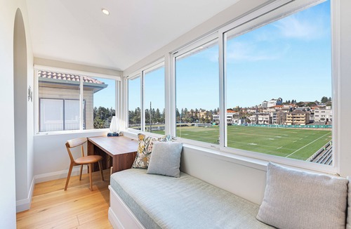 Coogee Apartment | Coogee Apartment - One Block From Beach