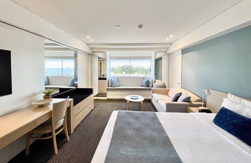 Coogee Hotel | Coogee Sands Hotel and Apartments