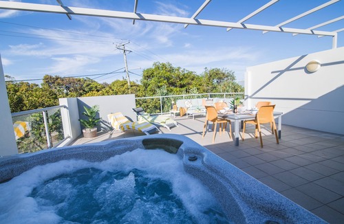 Coolum Beach Apartment | Coolum at the Beach