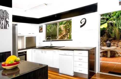 Coolum Beach House | Coolum "Ocean Views" Dog Friendly 5 min walk to be