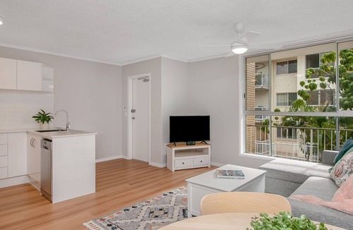 Coolangatta Apartment | Cooly Edge - Pet Friendly Coolangatta - Min. 3 Night Stays!