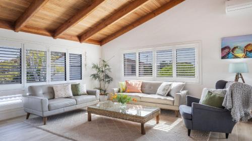 Yamba House | Copacabana House