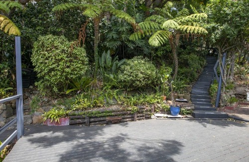 Copacabana House | COPACABANA TRANQUIL ESCAPE | Views, pet friendly on request | Accom Holidays