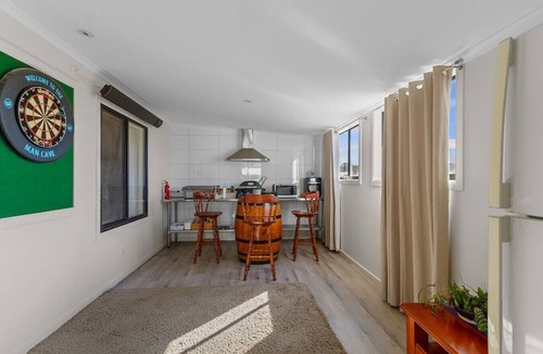 Moonta Bay House | Copper Coast Escape - 3 Bedroom Home in Moonta Bay
