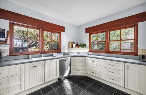 Merimbula House | Cornwall Cottage