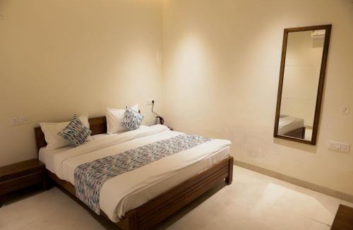 Hoshangabad Hotel | COSMIC INN