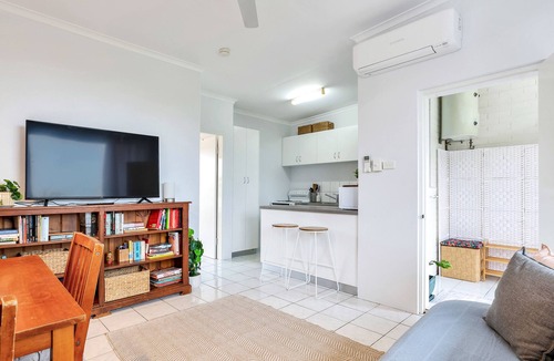 Nightcliff Apartment | Cosy 1 Bedroom Apt in the Heart of Nightcliff