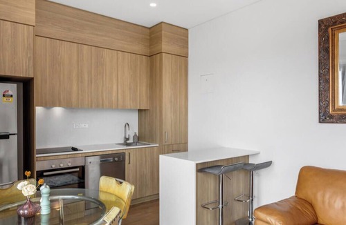 Prospect Apartment | Cosy 2Br appt | walk to train| near Adelaide CBD