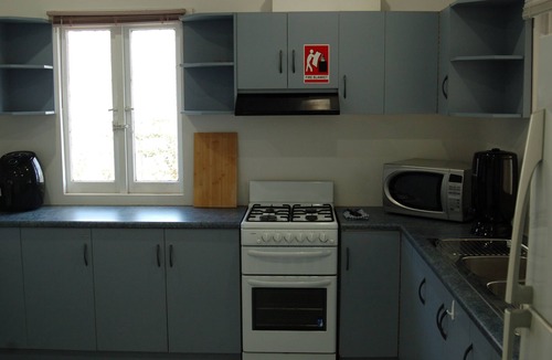 Taperoo House | Cosy, affordable whole 3Bed house, ideal for a large family and pet friendly!