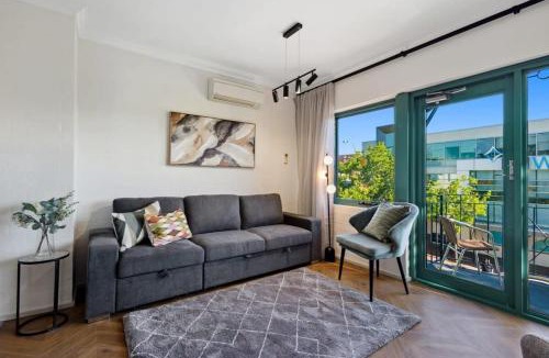 Subiaco Apartment | Cosy Apt in Subiaco with Free Parking
