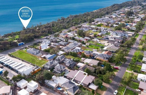 Capel Sound Apartment | Cosy Beach Unit - Capel Sound/Rosebud West - Short Walk to Beach - WIFI/Netflix