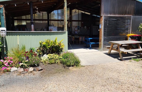 Bemm River Cabin | Cosy Nook - Flat 2 - Self-contained, well equipped holiday unit